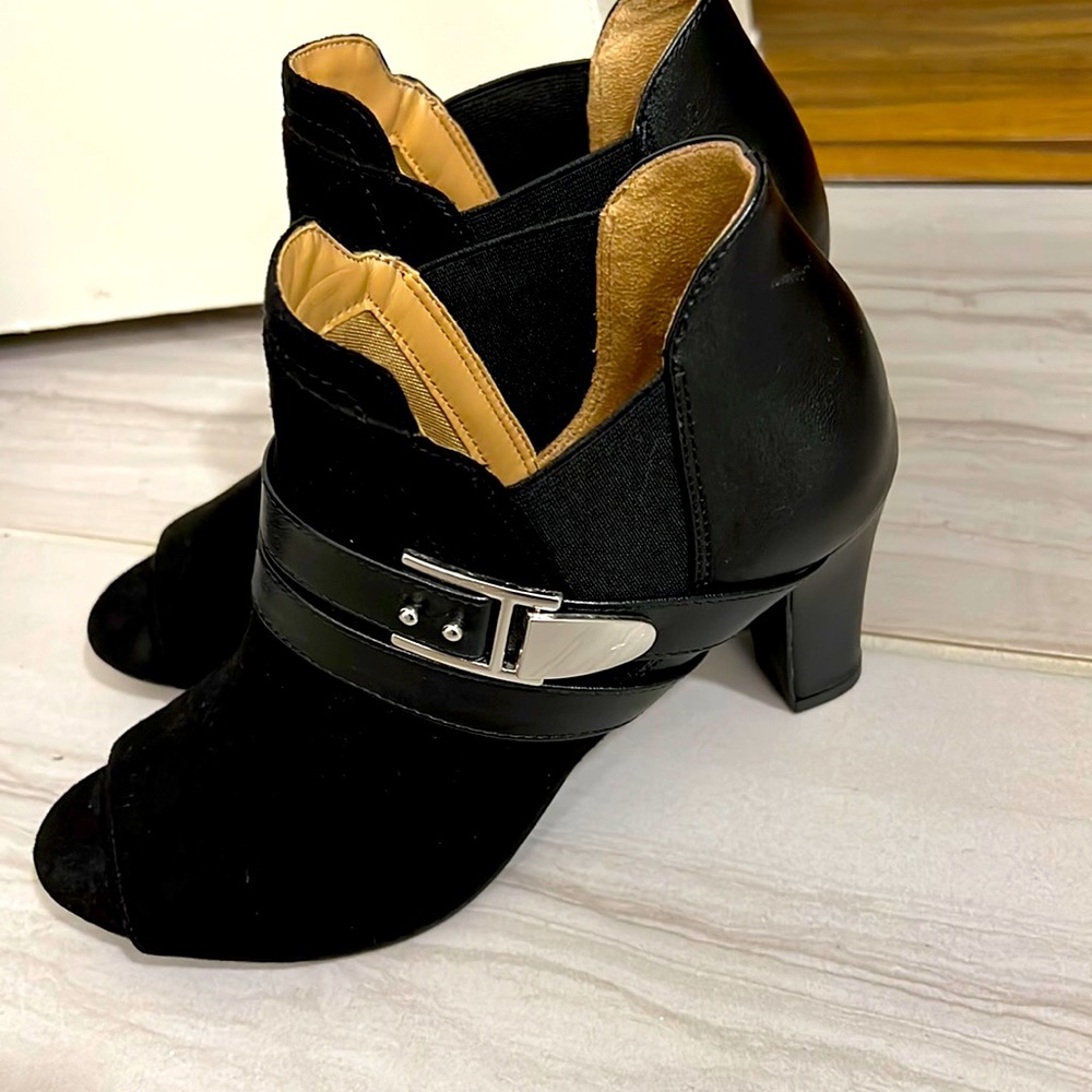 Heels by Abella true comfort